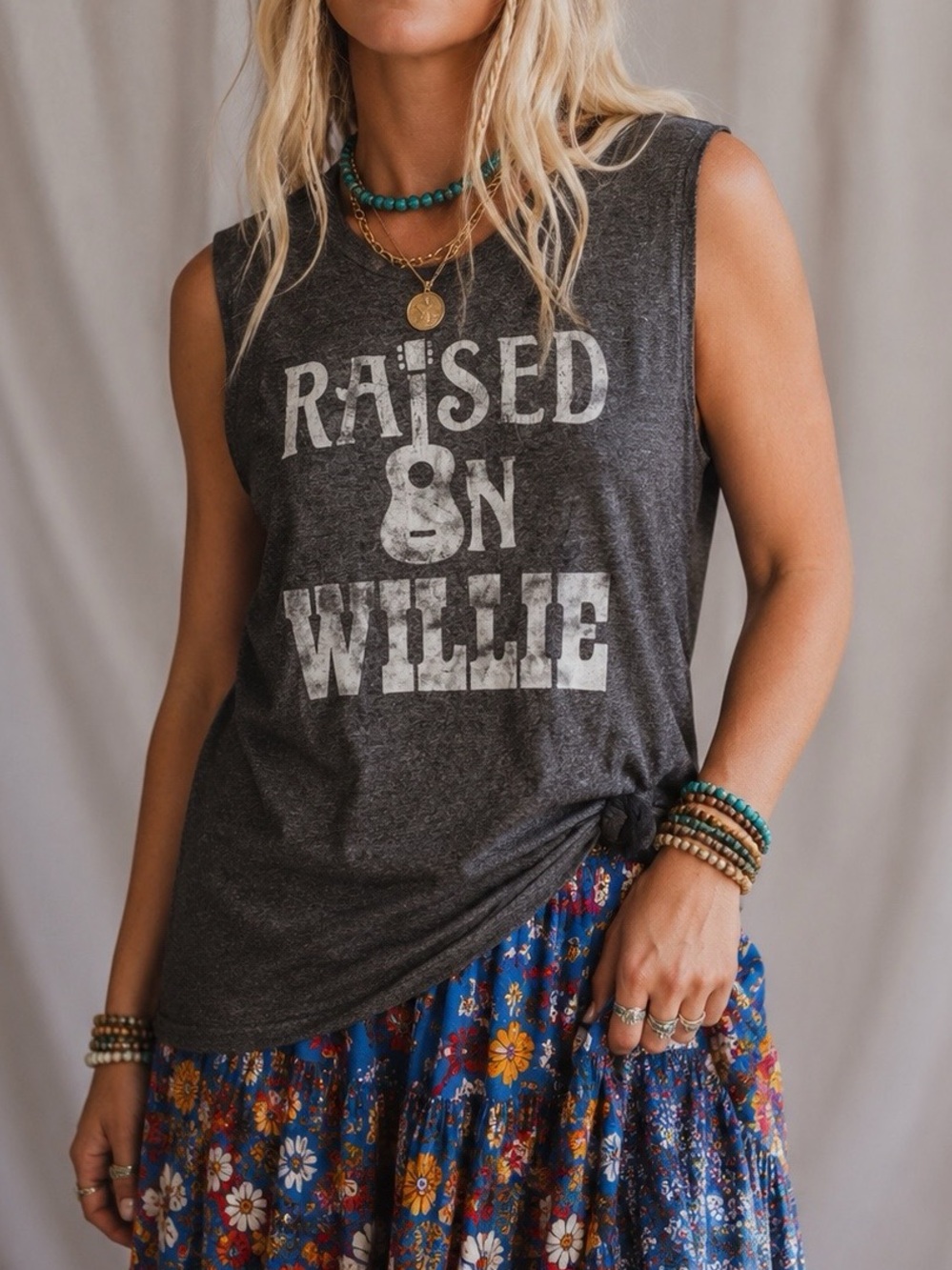 Sleeveless 'Raised on Willie' Graphic Tank - Charcoal